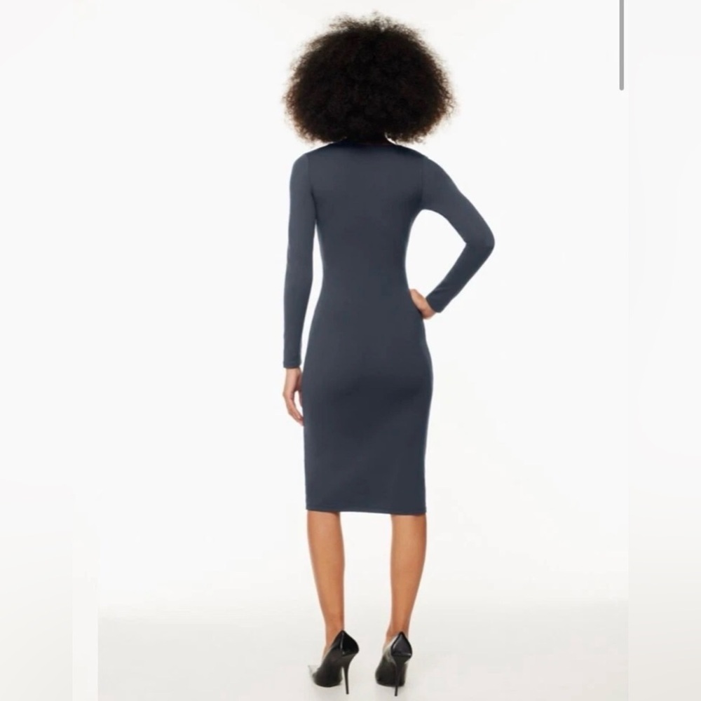 Aritzia Babaton Contour V-Neck Longsleeve Dress Total Eclipse Size Medium NEW - Picture 5 of 11